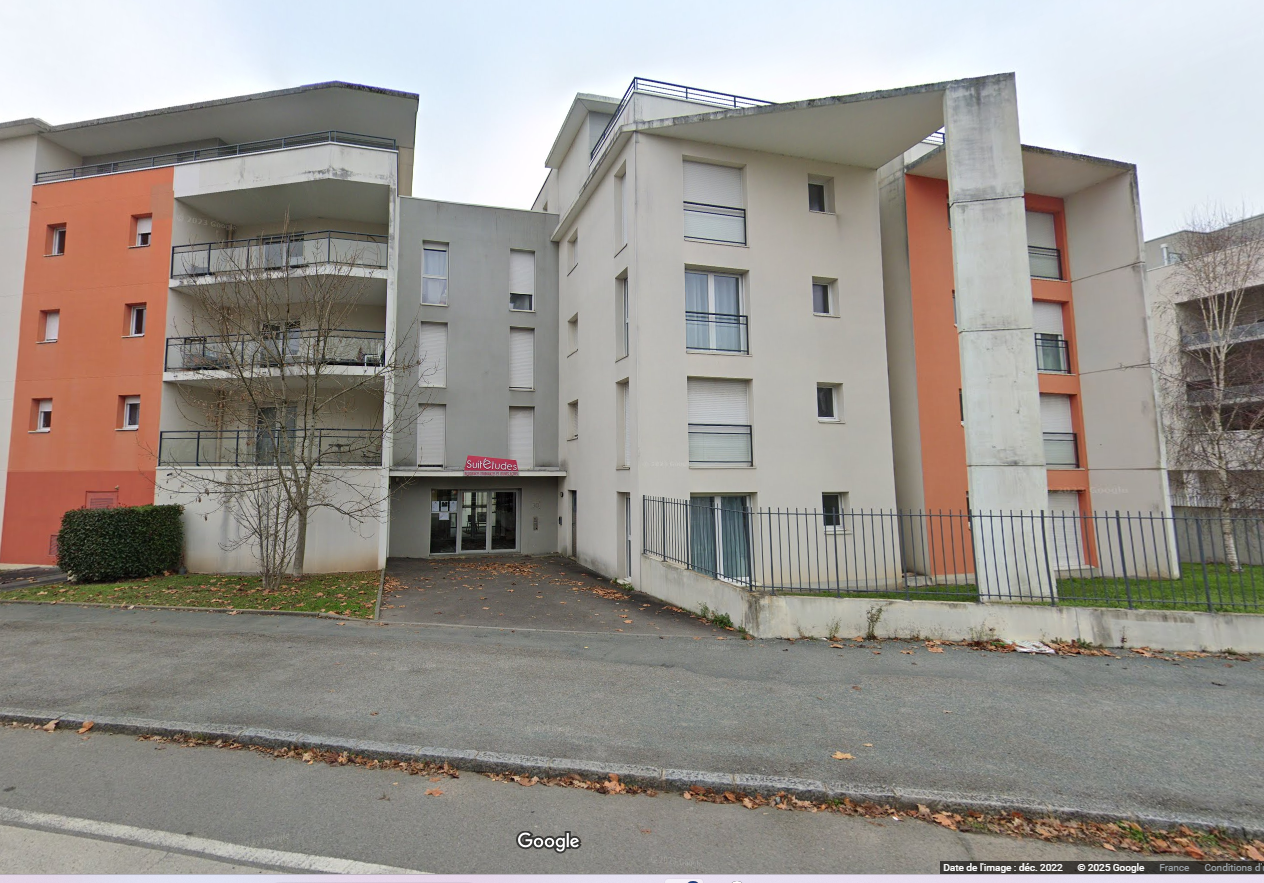 1 pièce 19 m2 LMNP avec Bail Commercial situé à NANTES 44200